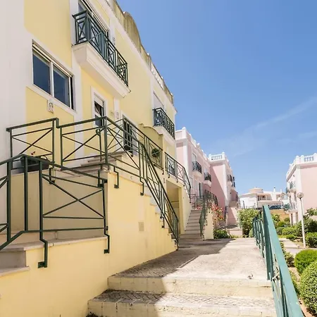Apartment Casa Oliveira 3-room Apartment, 3 Km From The Beach. *