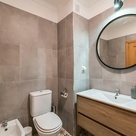 Casa Oliveira 3-room Apartment, 3 Km From The Beach. Apartment Alvor
