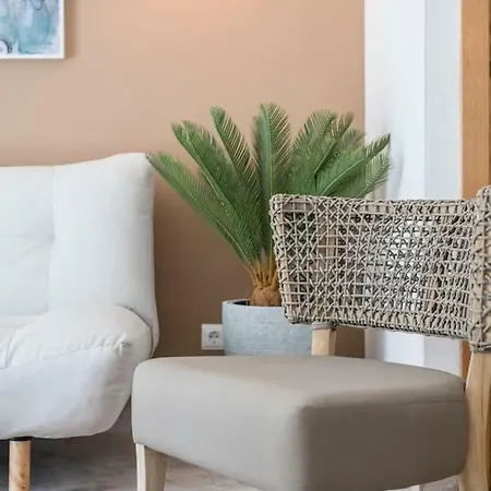 Casa Oliveira 3-room Apartment, 3 Km From The Beach. *