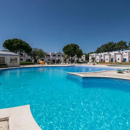 Casa Oliveira 3-room Apartment, 3 Km From The Beach. * Alvor