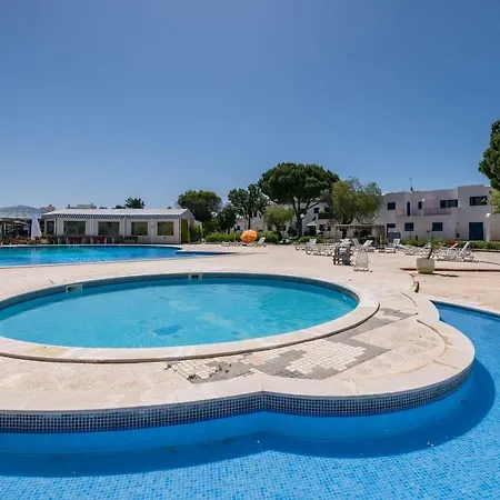 Casa Oliveira 3-room Apartment, 3 Km From The Beach. *