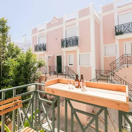 Casa Oliveira 3-room Apartment, 3 Km From The Beach.
